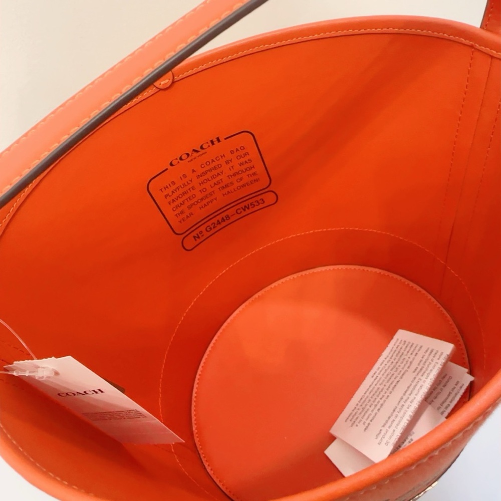 Coach Halloween Bucket Tote pumpkin pattern NWT CW533 - Picture 6 of 7